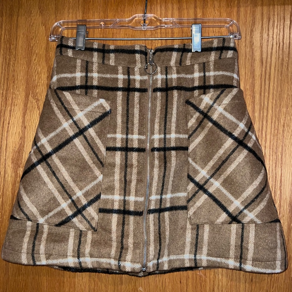 NWT Plaid Mini Skirt with Pockets!